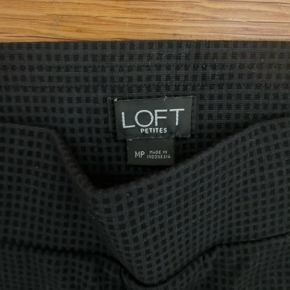 Loft gray/black check Ponte leggings